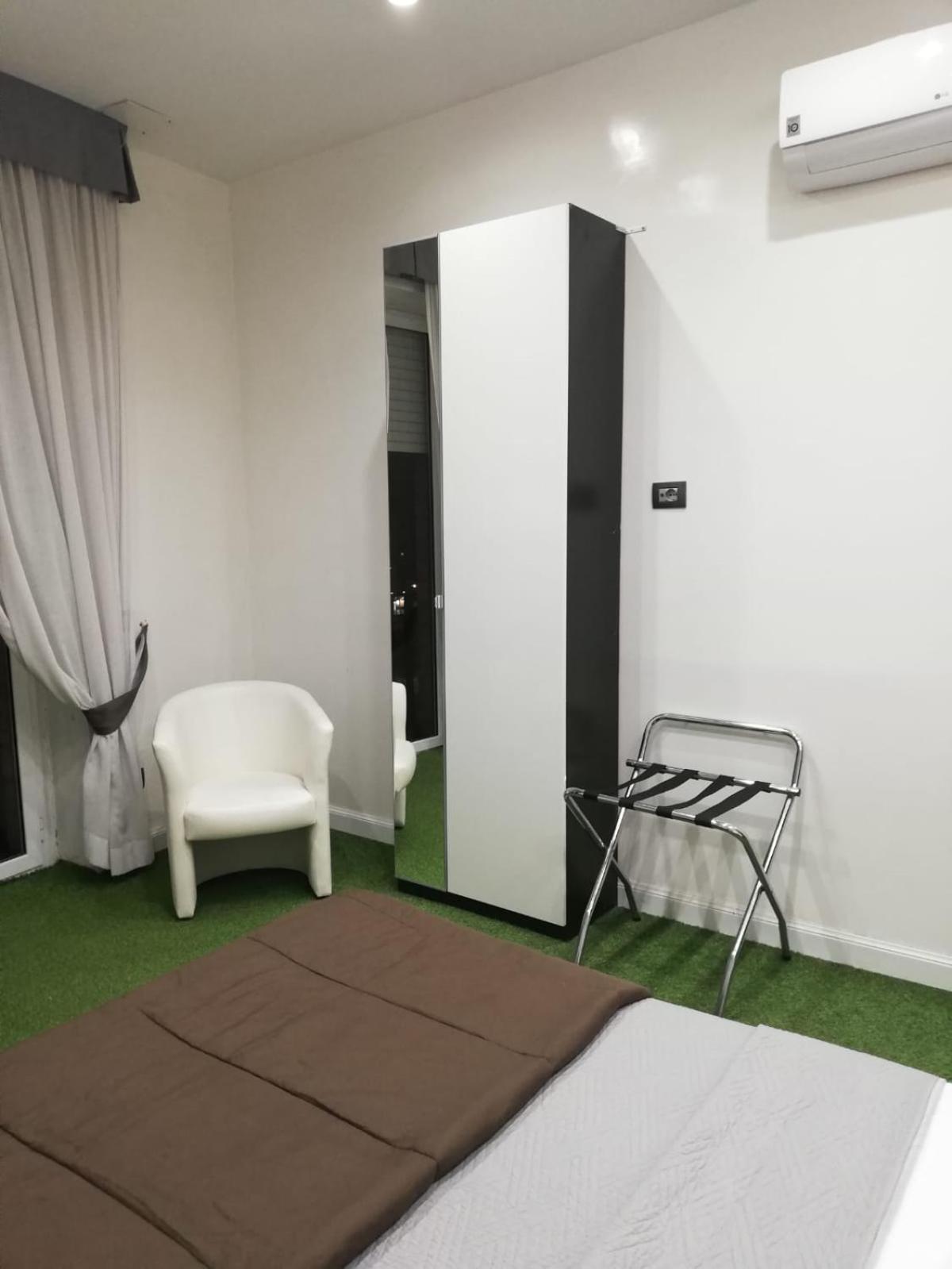 President Plaza Vip Suite Spa By Babylon Stay Napoli Ngoại thất bức ảnh