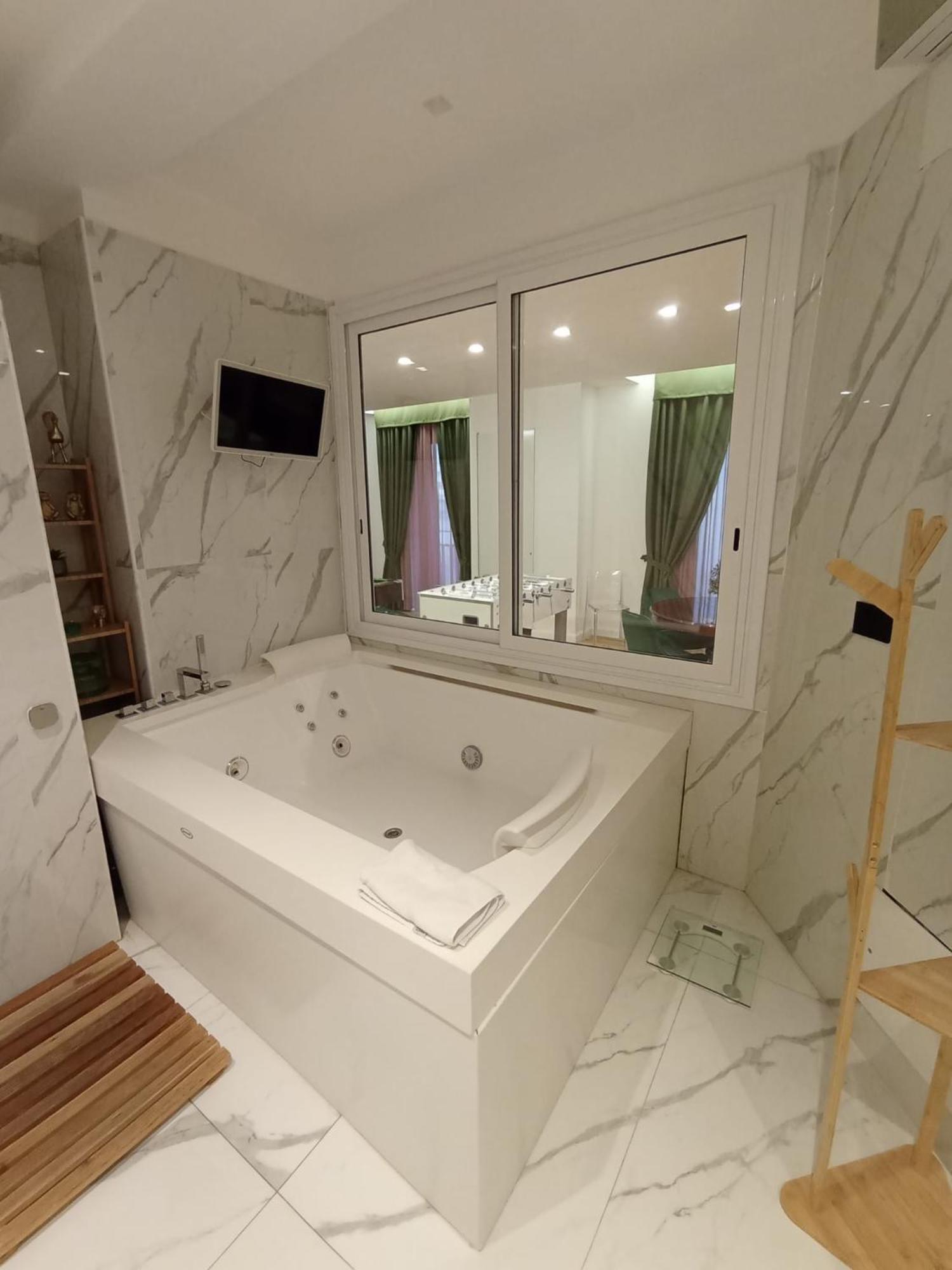 President Plaza Vip Suite Spa By Babylon Stay Napoli Ngoại thất bức ảnh