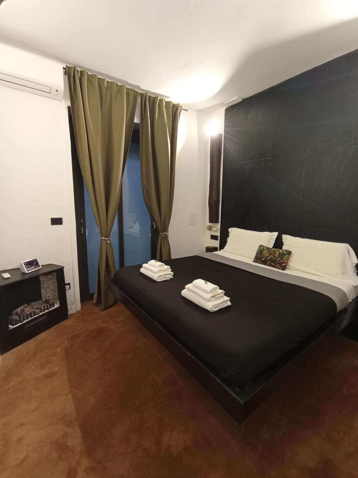 President Plaza Vip Suite Spa By Babylon Stay Napoli Ngoại thất bức ảnh
