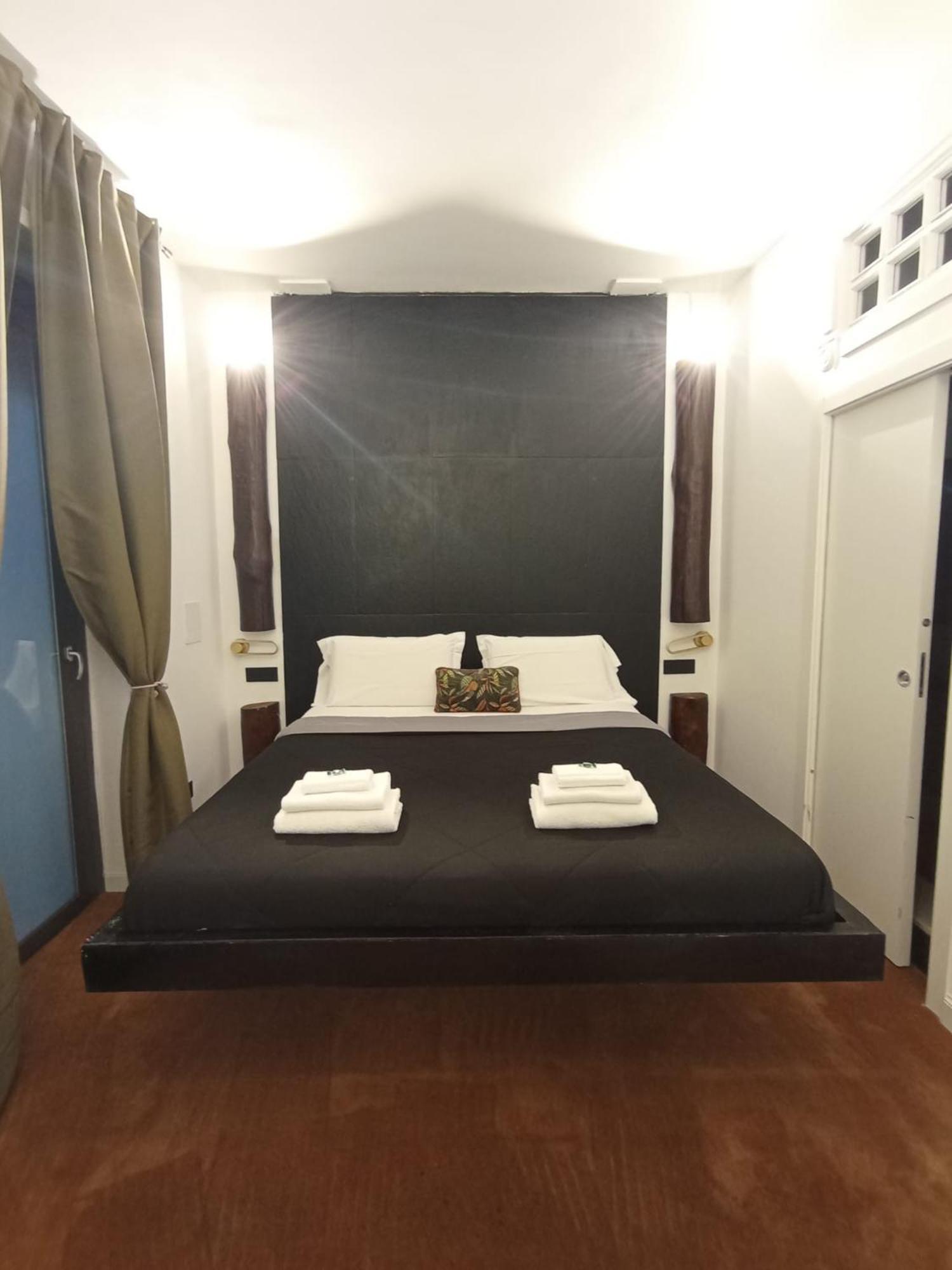 President Plaza Vip Suite Spa By Babylon Stay Napoli Ngoại thất bức ảnh