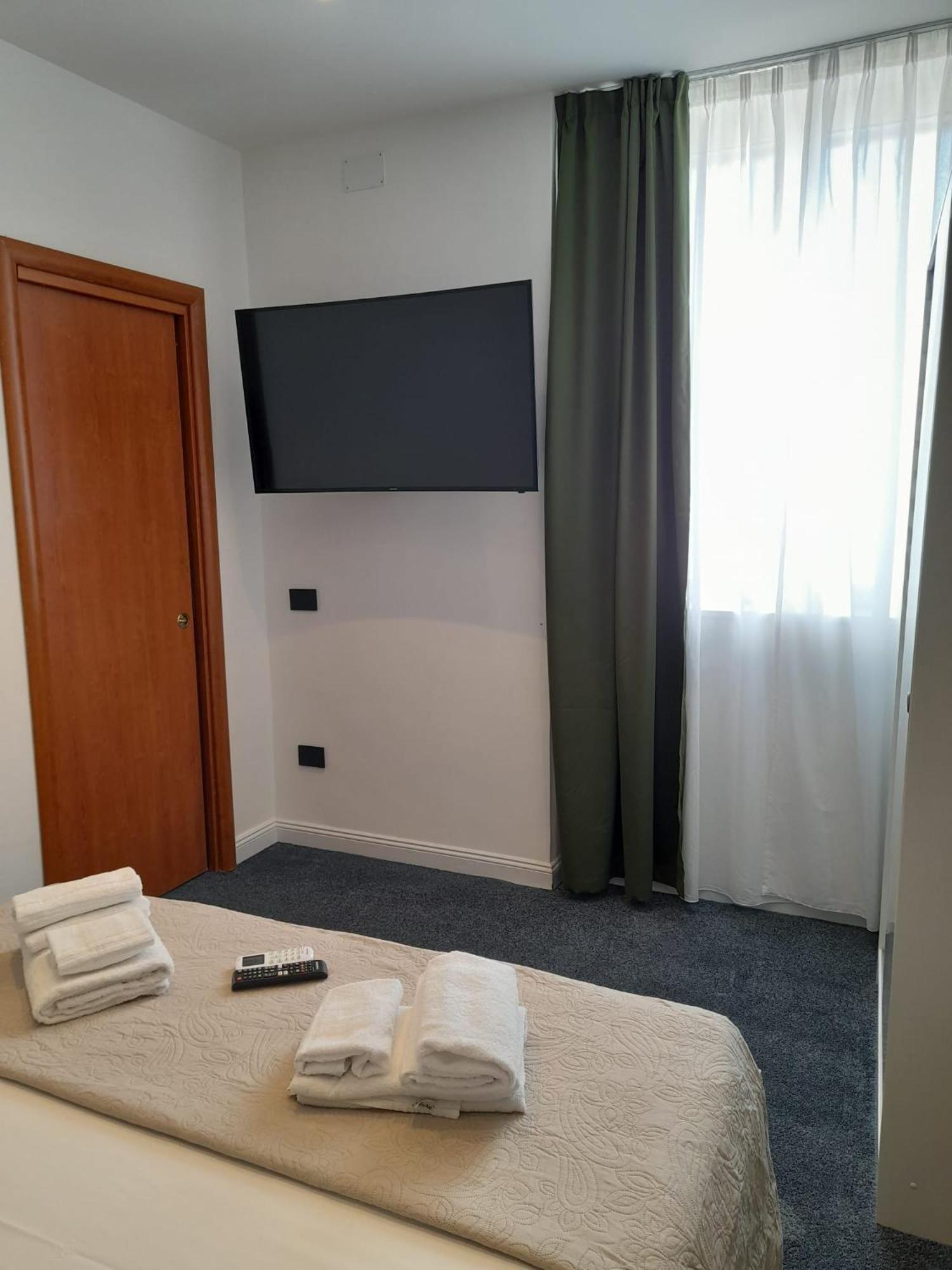 President Plaza Vip Suite Spa By Babylon Stay Napoli Ngoại thất bức ảnh